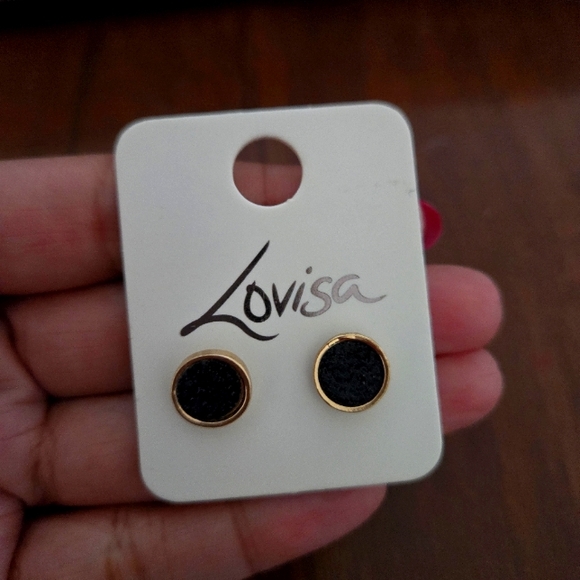 Black Earrings - Picture 1 of 2